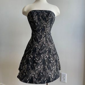 Express 0 Snakeskin Black Gold Dress